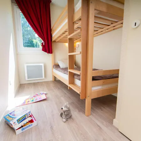Apartment Les Hameaux De La Perriere-3 By Interhome *